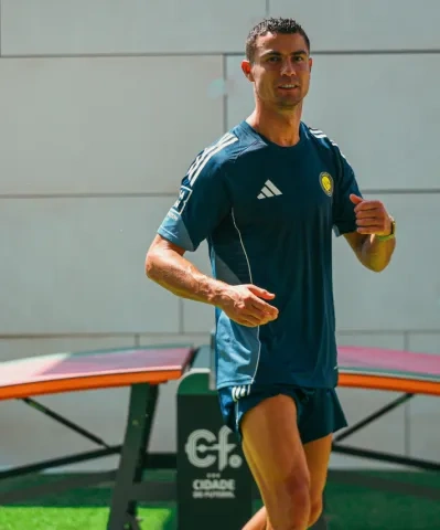 البرتغالي كريستيانو رونالدو قائد نادي النصر السعودي