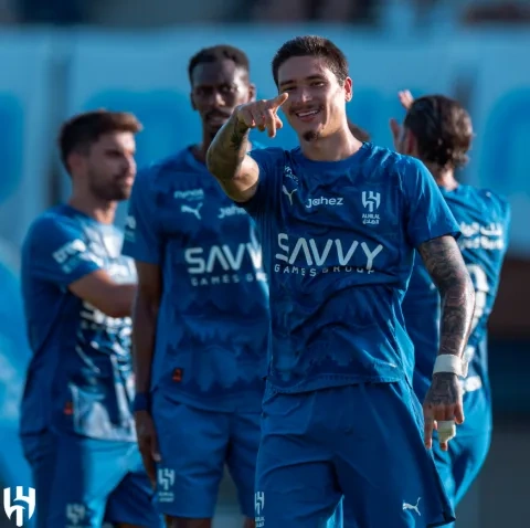 الأوروغوياني داروين نونيز مهاجم نادي الهلال السعودي