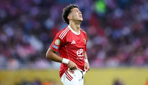 مصدر يكشف كواليس صورة إمام عاشور على قناة الأهلي المصري