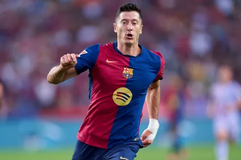 ليفاندوفسكي لاعب برشلونة