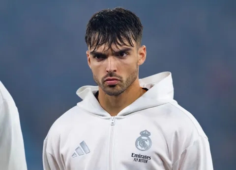 لاعب ريال مدريد راؤول أسينسيو